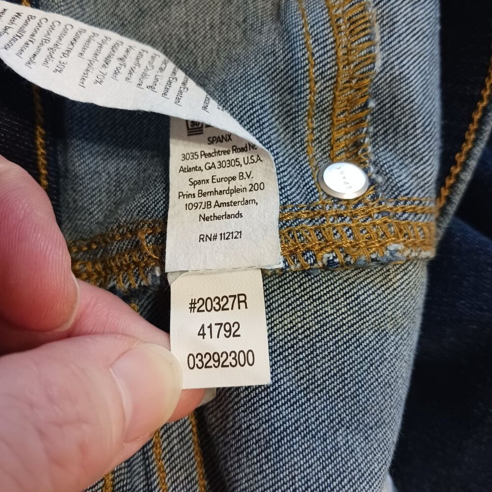 Spanx Flare Jeans Large Dark Wash Denim Stretch Slimming High Rise Shaping 70s - Picture 8 of 12